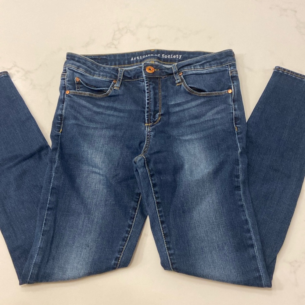 Articles of Society 
Size 28
Never Worn great condition 
Dark Wash